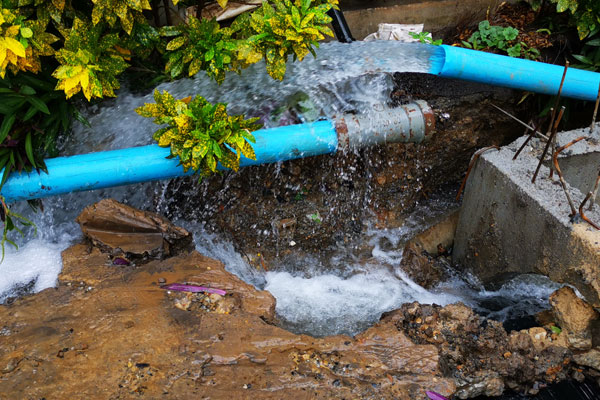 Broken Pipe Repair Services